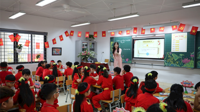 The competition for excellent teachers creates momentum for the education sector.