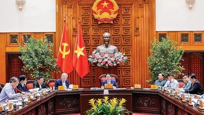 Le Premier ministre Pham Minh Chinh : Continuez à lever les obstacles et à régler les problèmes en suspens, à libérer les ressources et à promouvoir une croissance de 10 % ou plus.