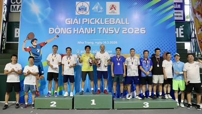 O torneio de pickleball fortalece os laços entre aqueles dedicados à TNSV THACO Cup 2026.