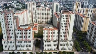 Why have the Thu Thiem resettlement area been unsuccessful in multiple auctions?