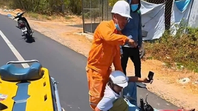 Tjenestemenn i kraftselskapet Lam Dong reddet raskt personer involvert i en trafikkulykke.