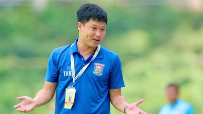 Colegiul Politehnic FPT 0-0 Universitatea de Tehnologie din Ho Chi Minh City: Îl așteptăm pe antrenorul Dong Trieu să-și demonstreze abilitățile.
