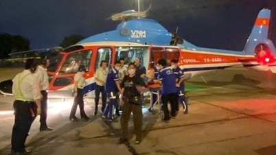 Keamanan Bandara Con Dao: Dukungan tepat waktu untuk penyelamatan pasien menggunakan helikopter.