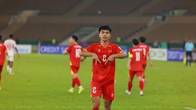 ឡេ ផាត ខកខានការប្រកួតជាមួយក្រុម U.23 វៀតណាម ដោយសារការវះកាត់ស្មា; គ្រូបង្វឹក ឌិញ ហុង វិញ និយាយចេញពីចិត្ត...