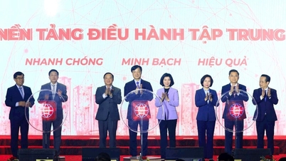 Deputy Speaker of the National Assembly Nguyen Khac Dinh attended and delivered a keynote speech at the opening ceremony of the centralized operational platform "One Destination for All Tasks".