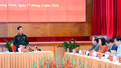 De sociaal-economische ontwikkeling van Quang Ninh moet gekoppeld worden aan een sterke nationale defensie en de bescherming van haar grenzen, zeeën en eilanden.