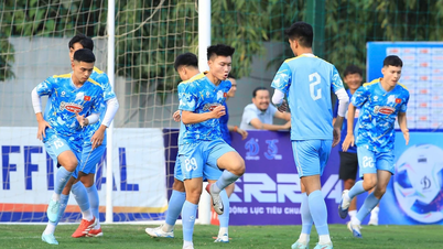 베트남 U23 대표팀이 2026년 중국 월드컵 대표팀 선발전에 참가하기 위해 들뜬 마음으로 소집되었다.