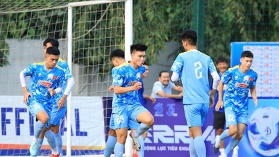 ویتنام U23 ٹیم نے اپنے پہلے تربیتی سیشن کے دوران جوش و خروش کا مظاہرہ کیا، 2026 CFA ٹیم چائنا ٹورنامنٹ کے منتظر۔