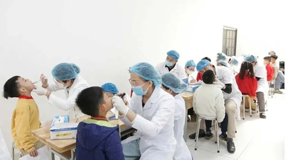 Más del 90% de los vietnamitas padecen enfermedades bucales: los malos hábitos provocan casos graves antes de que busquen atención médica.