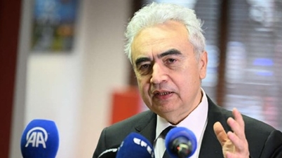 The IEA is ready to release more oil from its strategic reserves if prices exceed $100.