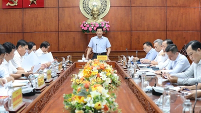 Mettre en œuvre d'urgence le corridor industriel, urbain et de services Moc Bai - Binh Duong pour créer une dynamique de développement interrégional.