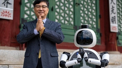 Robot biksu AI pertama Korea Selatan.