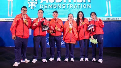 Vietnamesisk esport hedrar många spelare och tränare.