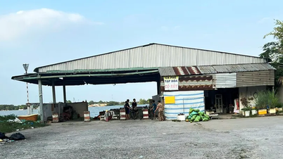De veerterminal van Con Khuong is nog niet weer in bedrijf.