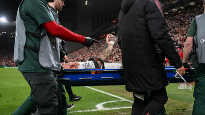 Galatasaray's striker creates a nightmare, Salah makes Champions League history.