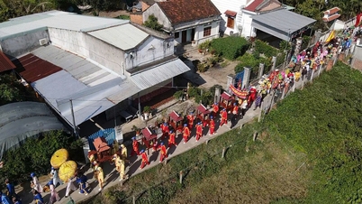 Festival Pagoda Ba yang berusia 400 tahun diadakan di tempat yang dulunya merupakan pelabuhan perdagangan tetapi kemudian menjadi sawah.