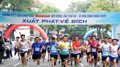 शांति के लिए आयोजित होने वाली पहली हनोई मोई अखबार दौड़ का स्थान 2026 में ताय तुउ वार्ड में बदल दिया गया है।