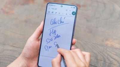 Recenzie detaliată a telefonului Samsung S26 Ultra.