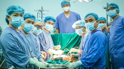 För första gången i Vietnam: Levermottagaren donerade sedan sin lever till en annan patient.
