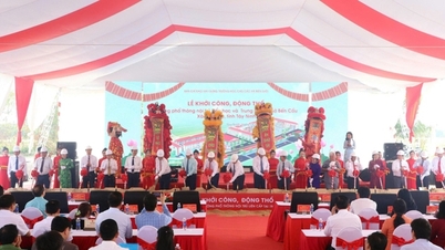 Imej dari majlis pecah tanah 19 sekolah berasrama penuh bertingkat di Tay Ninh.