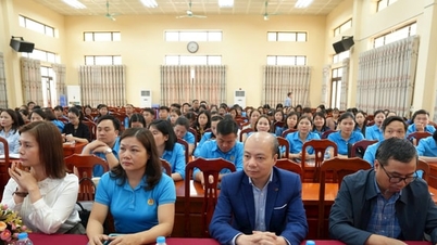 Thanh Oai: Training in kennis en vaardigheden voor vakbondswerk.