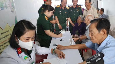 Military Hospital 121 provides medical examinations and assistance to the poor.