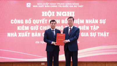Soudruh Nguyen Thai Binh zastává také funkci zástupce šéfredaktora Národního politického nakladatelství Pravda.