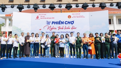 Saigon Co.op membawa "supermarket daratan Tiongkok"-nya ke zona khusus Con Dao dengan sebuah Pameran Amal, yang memulai serangkaian perayaan untuk menandai ulang tahun ke-30 Co.opmart.