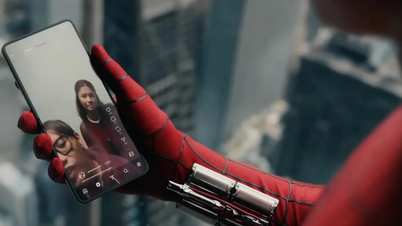 Spider-Man renunță la iPhone în favoarea Z Flip, stârnind controverse.