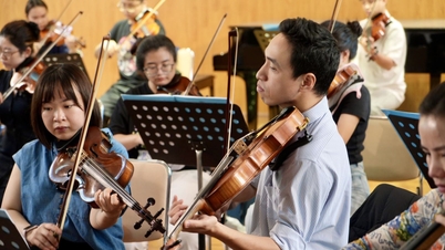 The String Concert kicks off a series of activities celebrating the 70th anniversary of the Vietnam National Academy of Music.