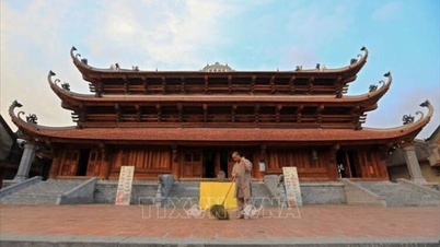 Pagoda Quynh Lam - sebuah kuil kuno dan terkenal yang memelihara warisan Buddha Dinasti Tran.