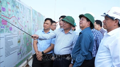 ホー・クオック・ズン副首相が、カインホア・ブオンマートゥオット高速道路建設プロジェクトの進捗状況を視察した。
