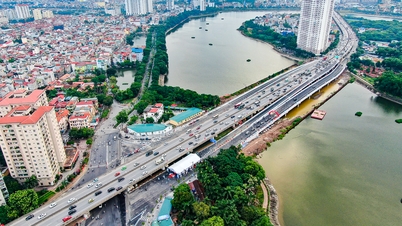 Resolusi Politbiro tentang pembangunan dan pengembangan Hanoi di era baru.