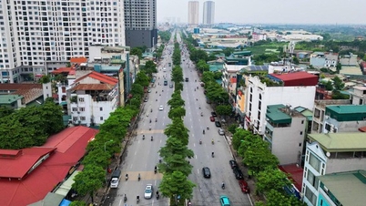 Inspektion av ersättning och omplacering för utbyggnadsprojektet för riksväg 32 i Hanoi.