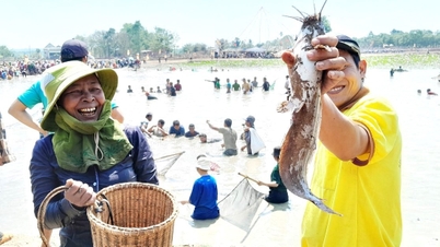 Organizing the Khmer people's Phá Bau Festival in Lộc Hưng commune.