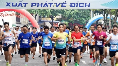 Phu Xuyen fremmer kroppsøvings- og idrettsbevegelsen gjennom løpeløpet til Hanoi Moi Newspaper.