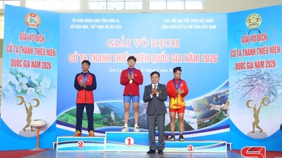 Upacara Pembukaan Kejuaraan Angkat Besi Remaja Nasional 2026