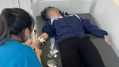 Hung Yen'de yedinci sınıf öğrencisi böcek ilacı içti: Okul müdürü okulda şiddet olayı yaşandığı iddialarını reddetti.