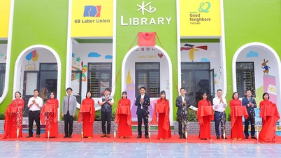 Library worth nearly 1.9 billion VND in Phu Luong commune was inaugurated and handed over to students.
