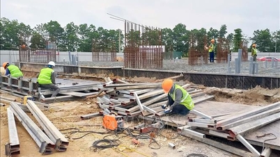 A província de Ninh Binh isenta diversos tipos de taxas e encargos para apoiar o desenvolvimento de habitações sociais.