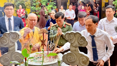 ফো কু প্যাগোডায় ঐতিহ্যবাহী উৎসব - কাও বাং অনলাইন সংবাদপত্র