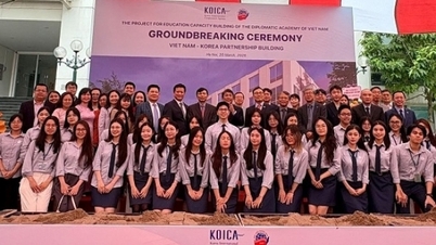 Pembangunan Auditorium Internasional di Akademi Diplomatik Vietnam dimulai: Sebuah simbol kepercayaan dan persahabatan yang kuat antara Vietnam dan Korea Selatan.