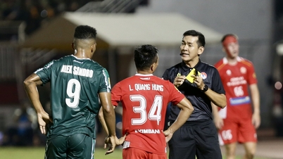 Der in Vietnam geborene Spieler Khoa Ngo glänzt, der Ho Chi Minh City Police Club besiegt das Team von Cong Phuong und zieht ins Halbfinale ein.