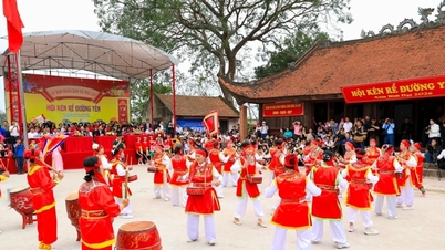 El Festival de Selección de Novios de Duong Yen es patrimonio cultural inmaterial nacional.
