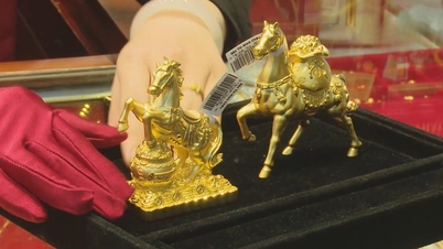 Gold price update today, noon March 21, 2026: SJC gold price, 9999 gold price, ring gold price, and world gold price.