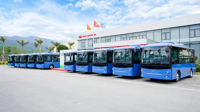 ベトナムが自動車とバスの輸送システムを再構築する機会。