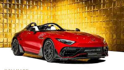 Kereta super Mercedes-AMG PureSpeed ​​​​yang pertama memasuki pasaran kereta terpakai, berharga lebih 30 bilion VND.