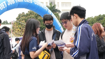技術系の生徒たちが早期に学習を始めているため、学校は難しい立場に置かれている。
