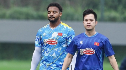 Xuan Son had to leave training with the Vietnamese national team midway through the season.