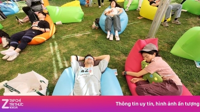 People flock to sleep-in contests in China.